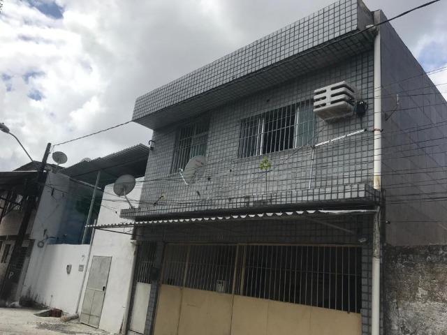 More bem e barato em Casa Amarela