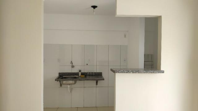Alugo Apartamento 70 mt² 2/4 prox Av Maria Quitéria garagem coberta tx cond incluída - Foto 7