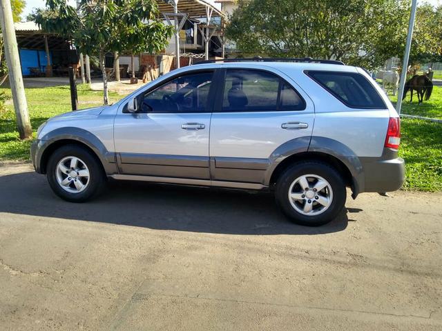 Sorento 4x4ano 2006 - Foto 3