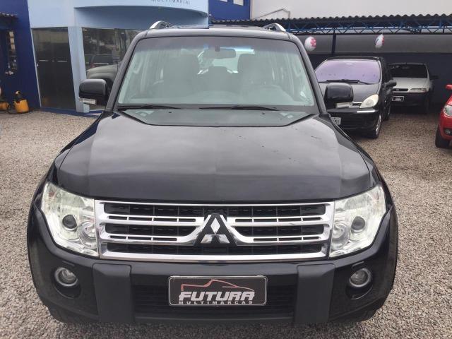 Pajero Full - HPE - Top de Linha