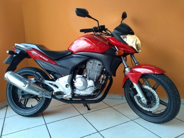 Honda CB 300 R 2011 Vermelha - Foto 8