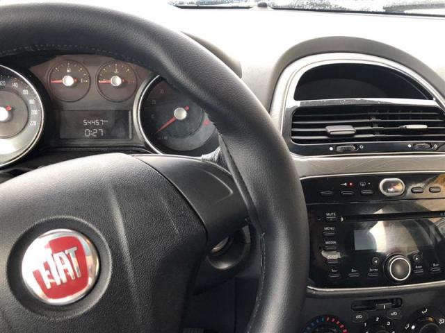Fiat Punto 1.6 Essence 2013 - Foto 14