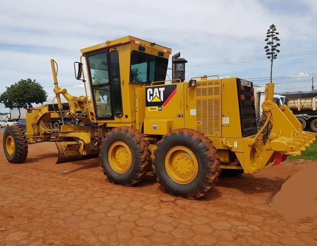 Motoniveladora Caterpillar 12H ano 2009 Único Dono - Foto 6