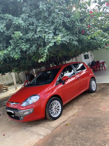 Fiat Punto essence 1.6 2013/2014, 5P/117CV - Foto 2