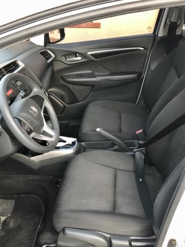 Vendo Honda FIT LX 2017 automático - Foto 5