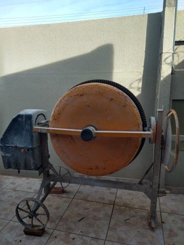 Vendo bitorneira com poucos dias de uso completa por 1.200. 400 litro - Foto 5