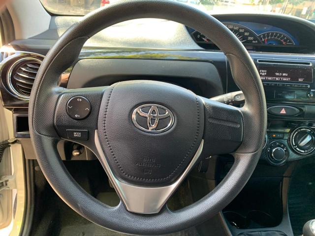 Etios 1.5 xs 2016 mt - Foto 13