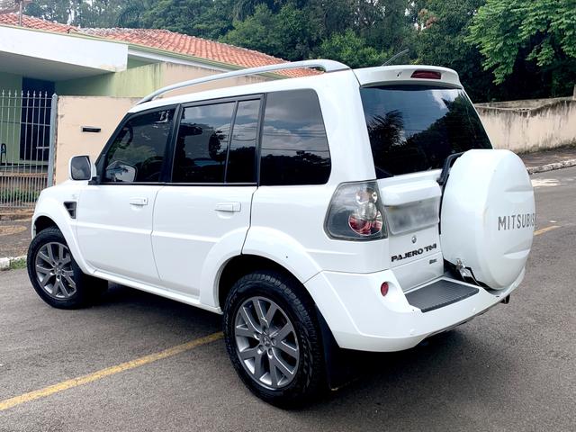Pajero TR-4 2015 2.0 FLEX - Foto 4
