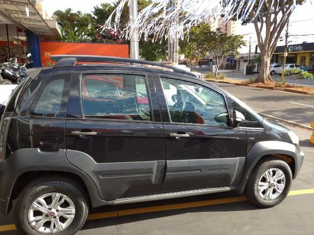 Fiat Idea Adventure - Foto 7