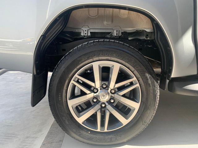 Hilux SRV Estado de 0KM - Foto 11