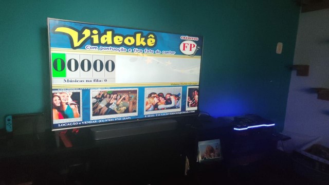 Maleta Videokê e Jukebox 2X1, 42B e 16B, 02 saídas simult: HDMI e VGA - Foto 2