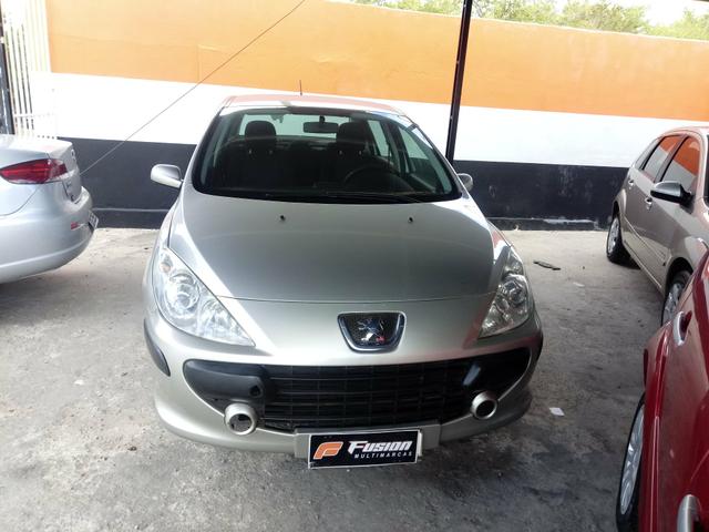 Peugeot 2008 307