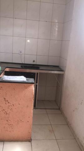 Casa 2 cômodos , banheiro e lavanderia muito bem arrumado