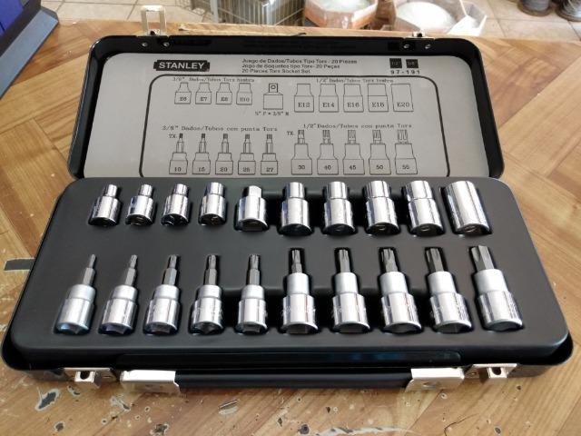 Jogo chave torx stanley 20pcs R$150,00 a vista novo sem uso