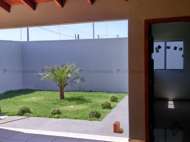 Linda Casa Rica no blindex Vila Nasser com quintal amplo - Foto 11