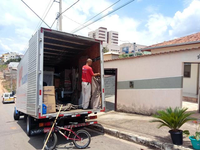 Mudanças e fretes - Foto 2