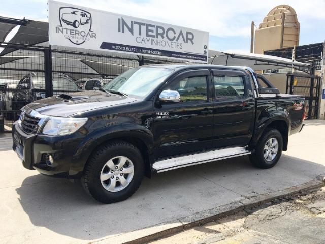 Toyota-Hilux - Foto 2