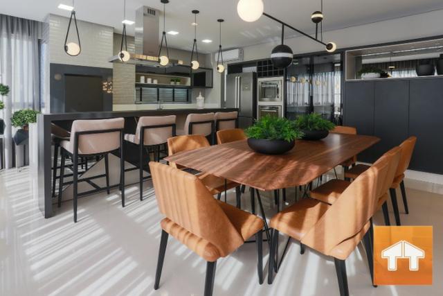 Apartamento Quadra Mar com 04 suítes - Mobiliado e decorado - Meia praia Itapema SC