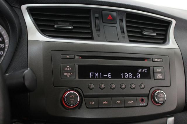 Nissan Sentra S 2.0 Flex Manual - 2015 - Foto 15