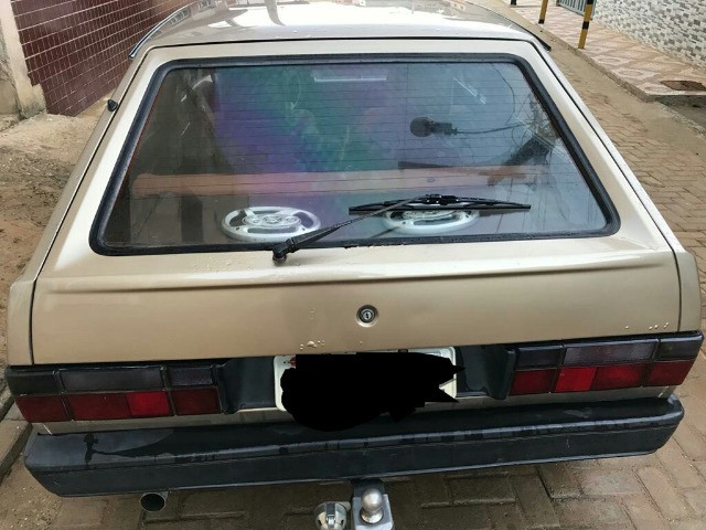 Volkswagen gol GL motor 1.8 cor bege ano 1991 muito conservado. - Foto 4