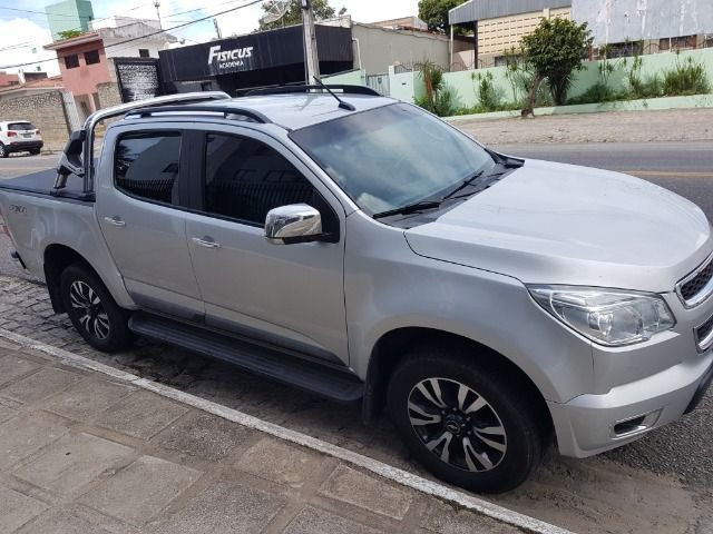 Vendo S10 Extra 2.8 CTDi 4x4 LTZ (Cab Dupla) (Aut) 2014 Carro Sem Detalhe - Foto 2