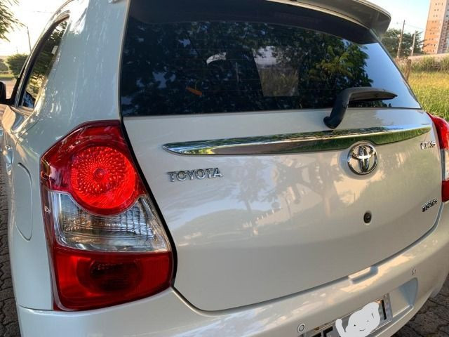 Etios 1.5 XLS - Foto 8