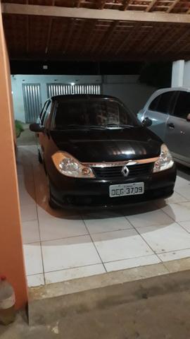 Renault symbol 2011