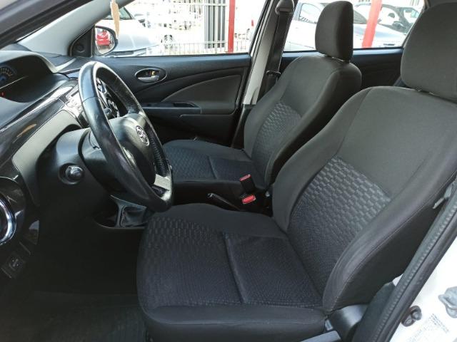 Toyota Etios Hatch Etios XLS platinum 1.5 (Flex) 2014 - Foto 8