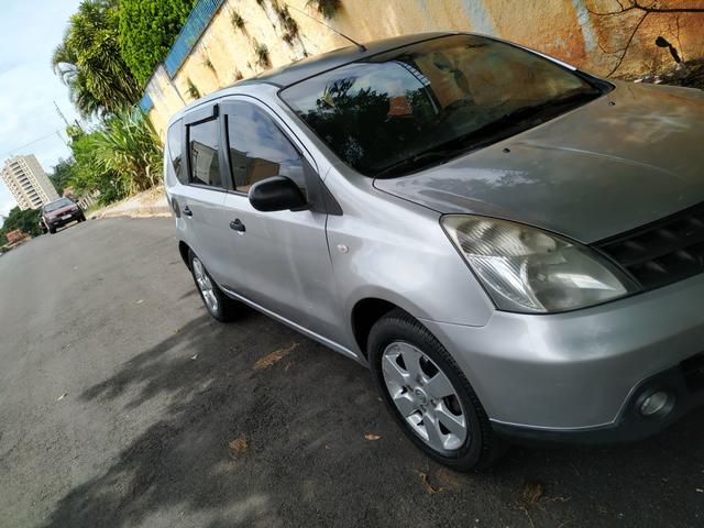Vendo ou Troco Nissin Livina - Foto 2