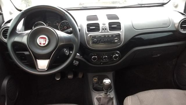 Fiat Grand Siena Attractive 1.4 2019 completo + GNV - Foto 9