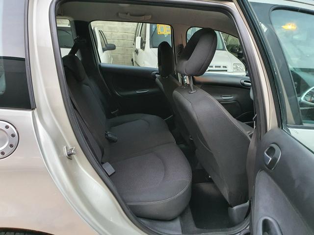 Peugeot 207 sw xs automática 2011 - Foto 11
