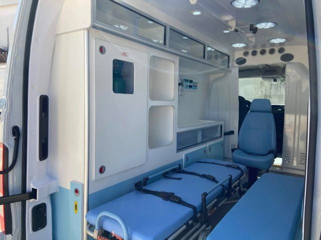 Renault Master Ambulância UTI - Foto 3