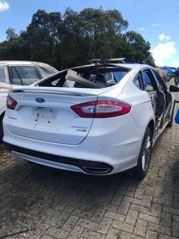 Sucata Ford Fusion AWD 2015