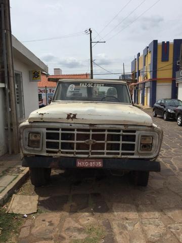 Vende-se ou troca F = 11000,ano 82