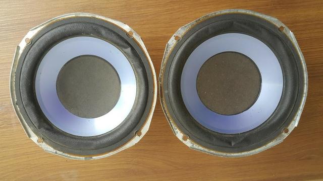Auto-falante sony