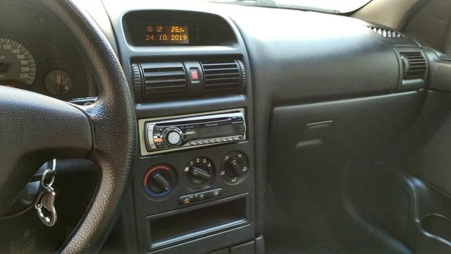 Astra 2.0 Advantage 86.000 kms - Foto 14