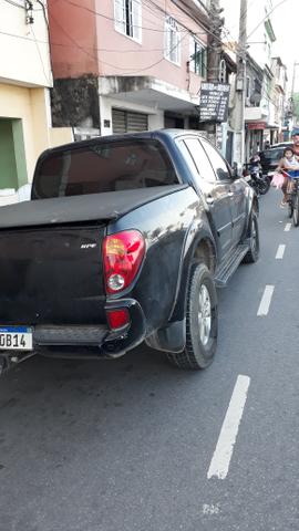 Mitsubishi L 200 Triton HPE 4x4 - Foto 2