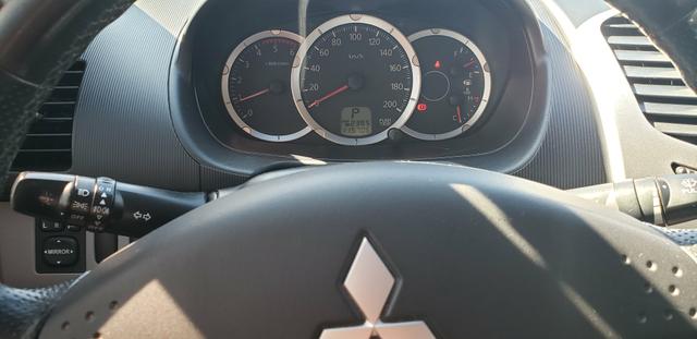 Mitsubishi L200 Triton 3.2D 2011 - 115km - Foto 7