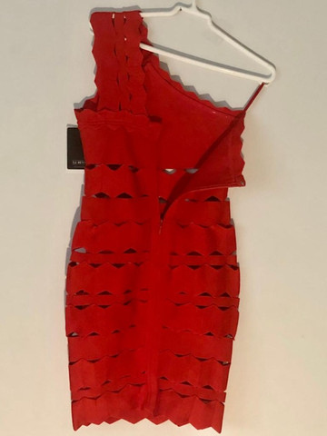 vestido vermelho bandage curto