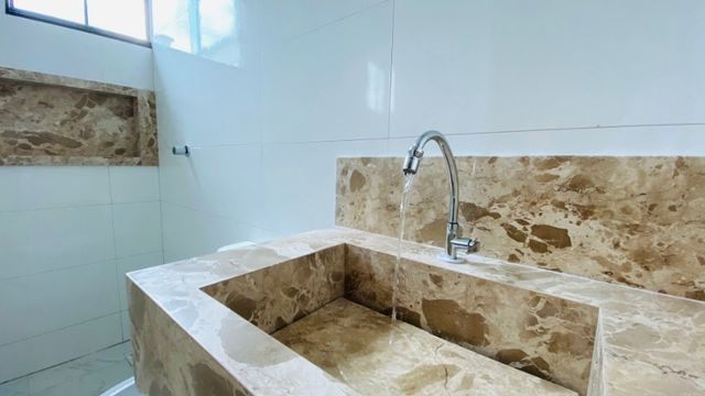 Casa Nova, Linda, Acabamento Impecável - 03Qtos, Quintal + Ampla Área Gourmet!! - Foto 10