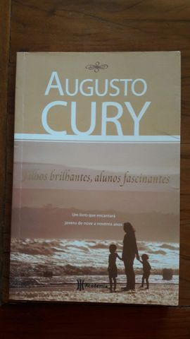 Livro Filhos brilhantes, alunos fascinantes Usado