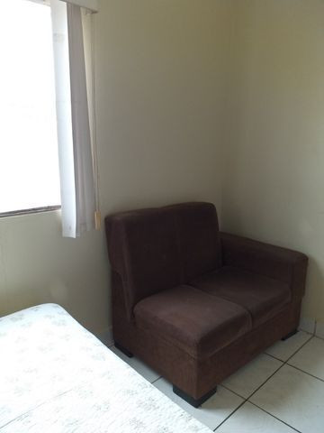 Aluga-se kitnet mobiliada em ótima localização - Foto 2