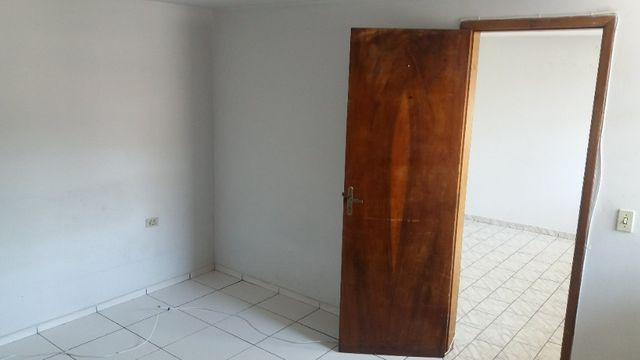 Apartamento 01 Quarto Livre de condomínio, sem taxa de água- Capão Raso - Foto 10