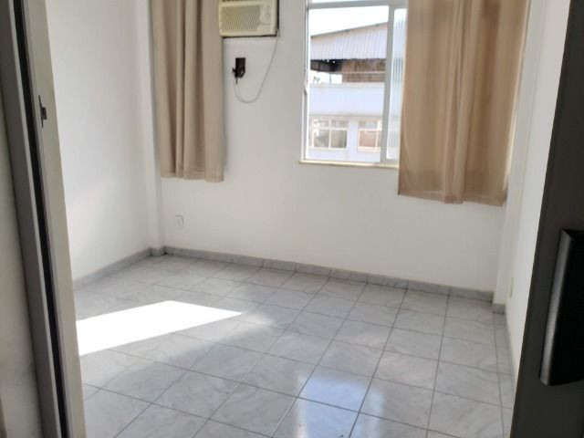 Apartamento 2 Quartos Elevador e Porteiro 24h Cascadura