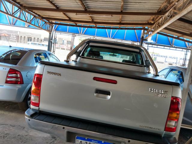 Hilux SRV d4d Automatica completa 4x4 diesel! - Foto 2