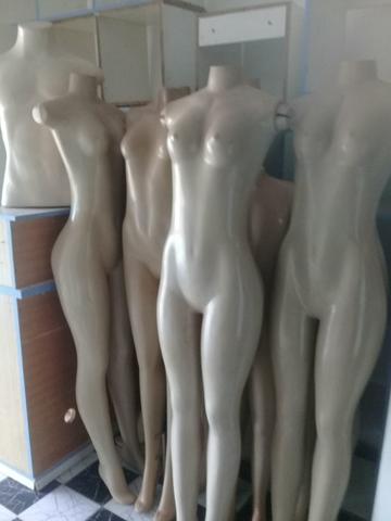 Vende-_se manequim e balcão - Foto 6