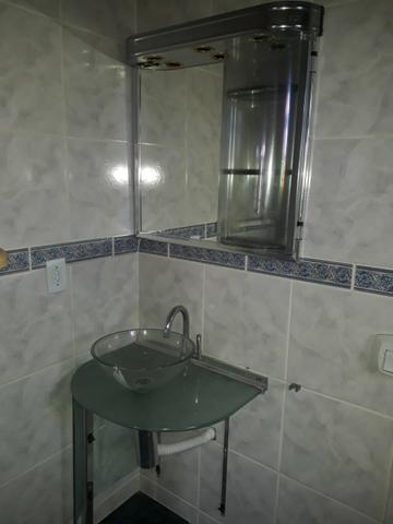 Casa espetacular. 3 quartos, piscina vaga para 3 carros - Foto 2