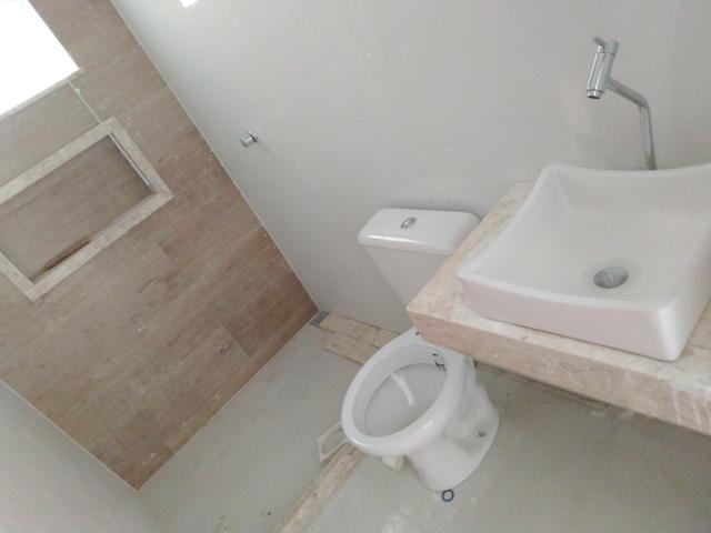 Casa colonial com fino acabamento, 03 quartos (sendo 01 suíte - Foto 9