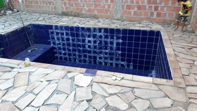Faz piscina