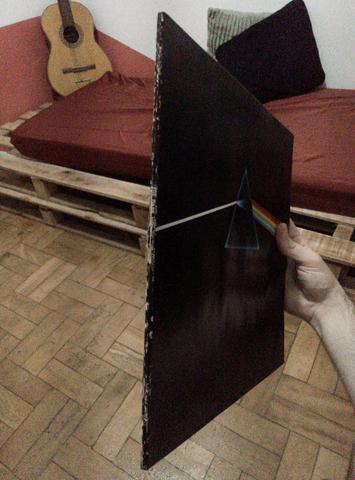 LP Vinil Pink Floyd The Dark Side Of The Moon (acompanha Wish You Were Here) - Foto 4